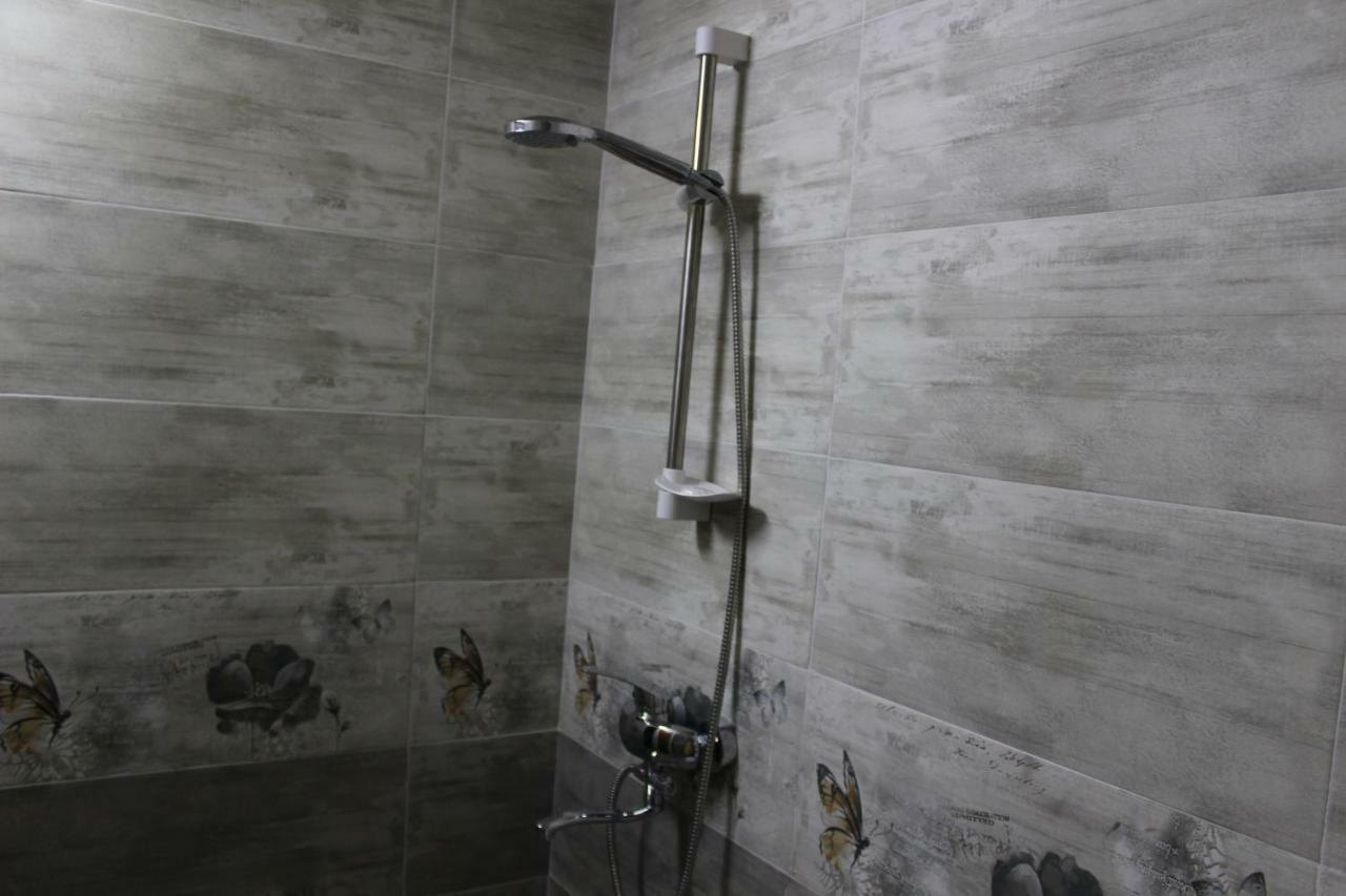 Lui Lui Appartement Tbilisi Buitenkant foto